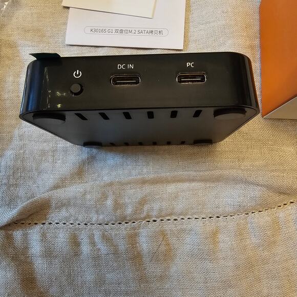 MAIWO Portable 2 Bay M.2 SATA SSD Dock Offline Duplicator - Picture 5 of 5